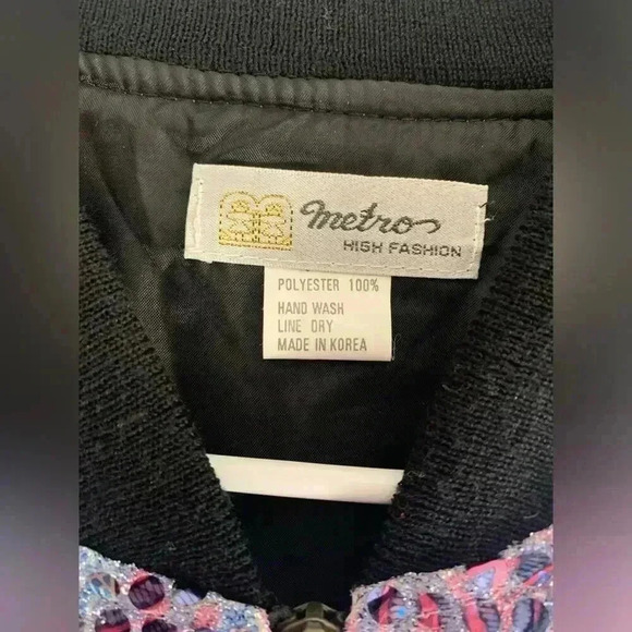 Woman’s Metro High Fashion Paisley Sequined Retro Flashy Long Sleeved Jacket VTG - Picture 3 of 9